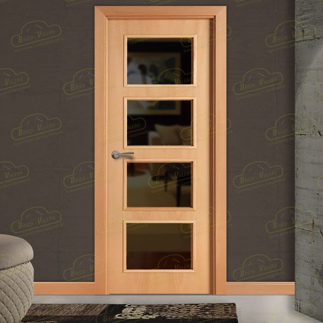 Carpintero especialista en puertas