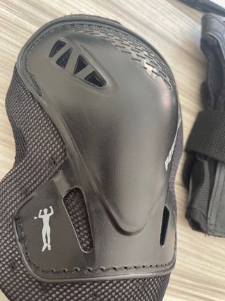 Juegos de coderas y rodilleras patinaje