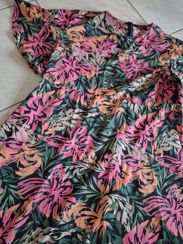 VESTITO A FIORI DA DONNA