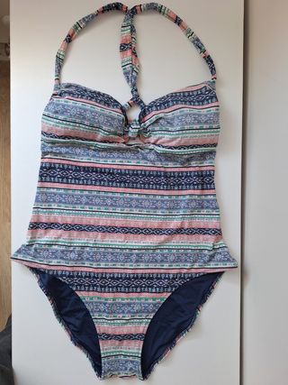 Bañador estampado talla M