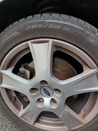 Rueda nueva para repuesto 