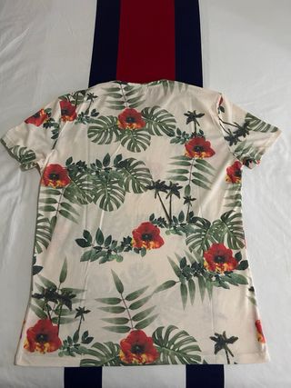 Camiseta estampado hojas