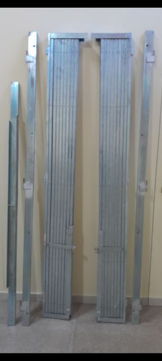 PERSIANA METÁLICA O DE TIJERA