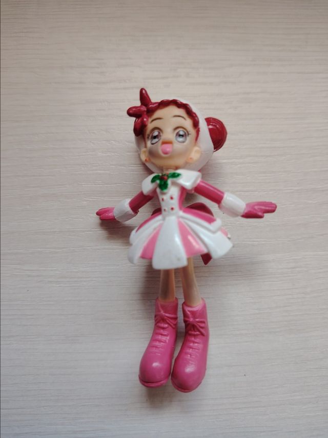 Bambole piccole e borsa da toilette