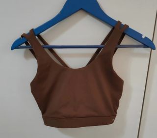 Top deportivo boomerang 