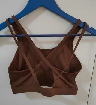 Top deportivo boomerang 