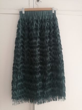 Falda midi con flecos