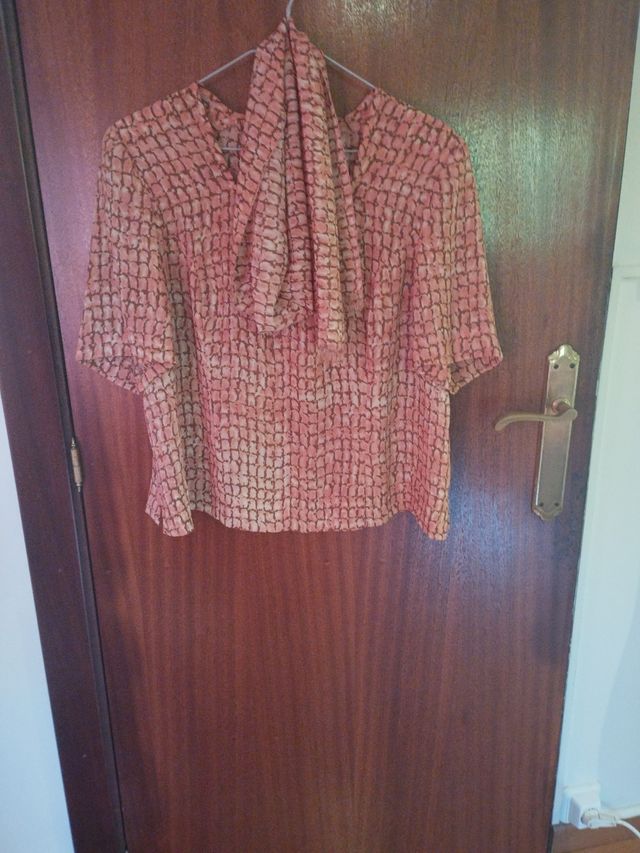 Blusa+ fular mujer talla M.