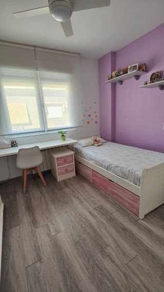 Habitación juvenil de madera maciza