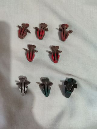 8 Clips Parrilla Nissan Micra K11