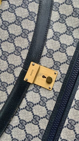 Gucci Gray GG Supreme Clutch Bag leather