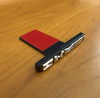 Logo fregio cromato per griglia Mercedes Benz AMG