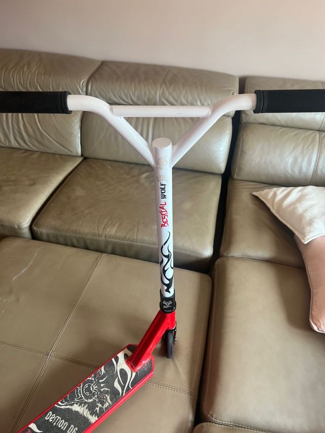 Bestial Wolf Demon D6 Patinete Freestyle