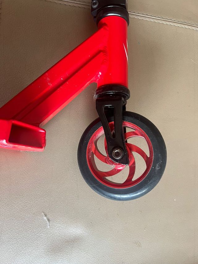 Bestial Wolf Demon D6 Patinete Freestyle