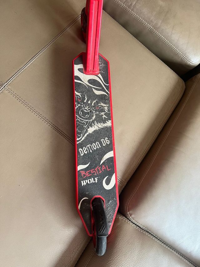 Bestial Wolf Demon D6 Patinete Freestyle