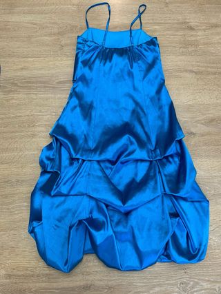 Vestido de fiesta, tipo raso. Talla S.