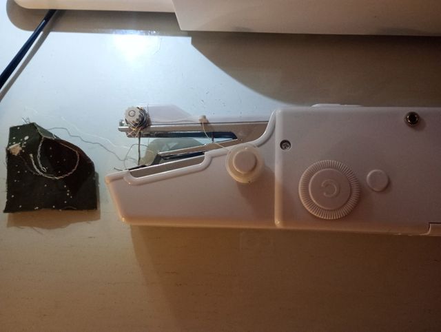 Maquina coser portátil 