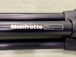 Trípode Manfrotto + soporte móvil