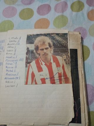 Album de fútbol antiguo