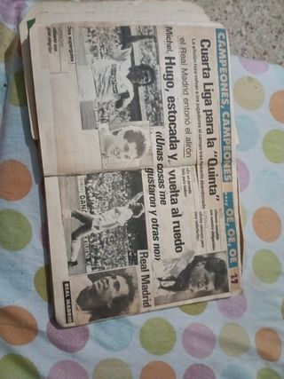 Album de fútbol antiguo