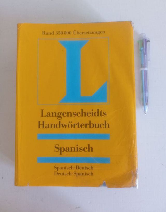 ✨Gran diccionario alemán español. Larousse✨