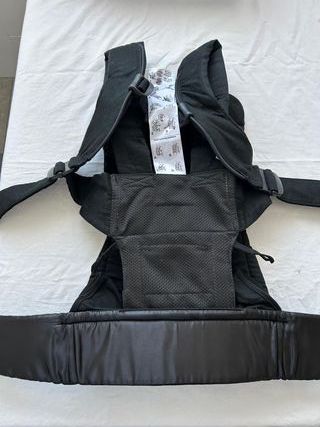 Mochila portabebes BabyBjörn One