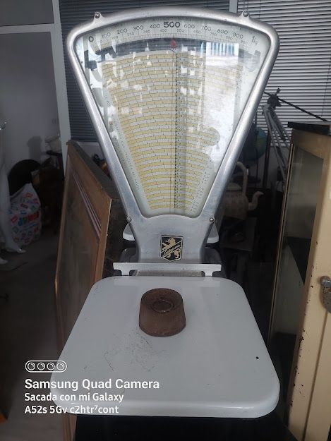 Bascula francesa vintage LUTRANA años 50/60