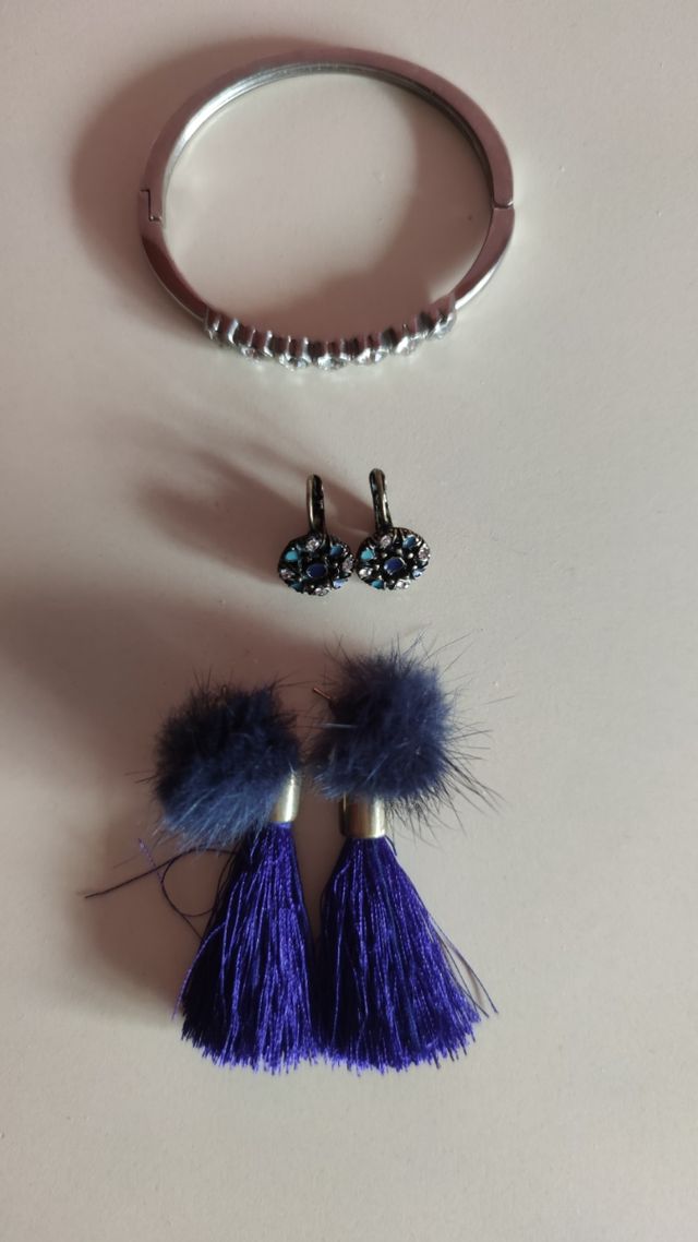 Pack de 5 pares de pendientes + pulsera