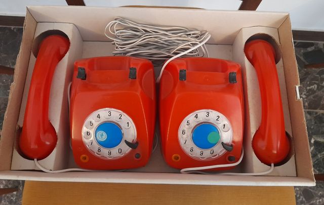 Telefoni comunicanti vintage