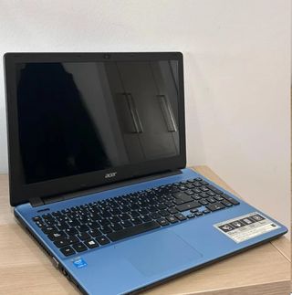 Ordenador portátil marca Acer Aspire E15 E5-571