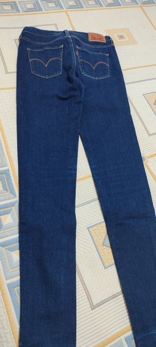 Pantalón vaquero Levis