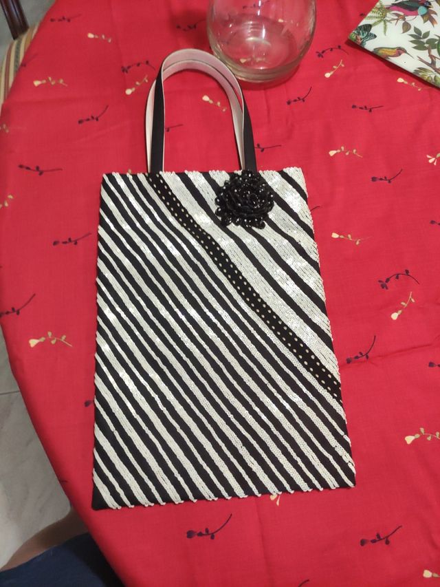 Bolso de fiesta en lentejuelas 