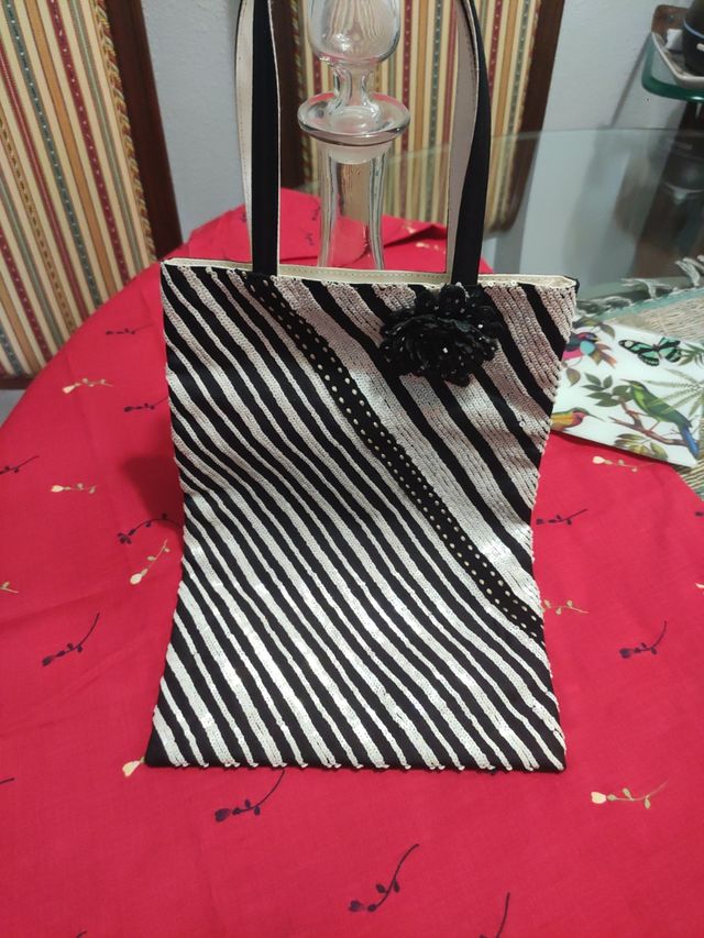 Bolso de fiesta en lentejuelas 