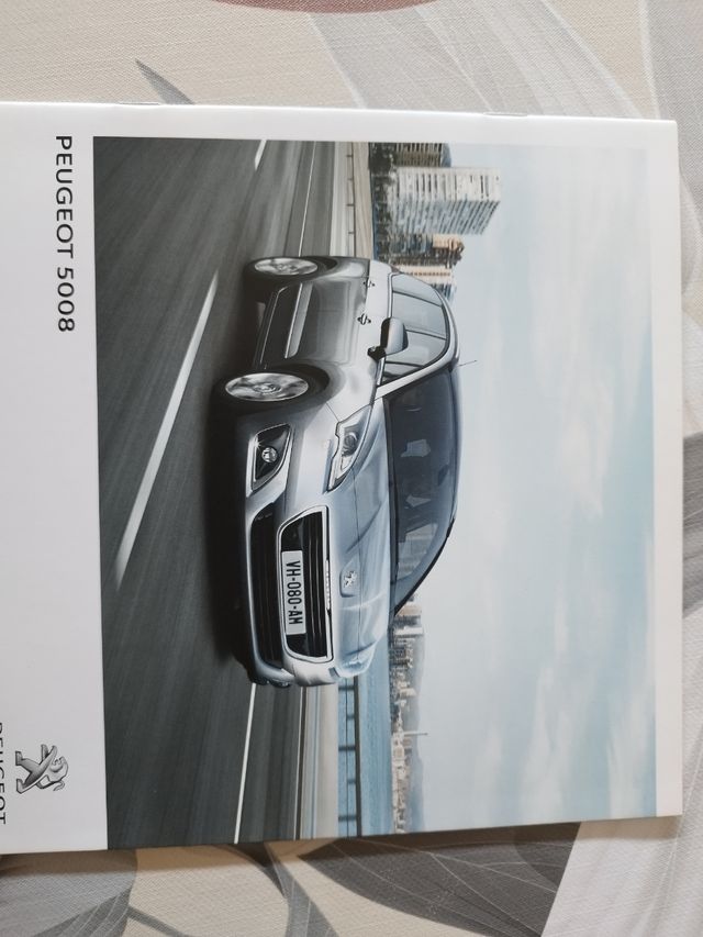 Catálogo Peugeot 5008