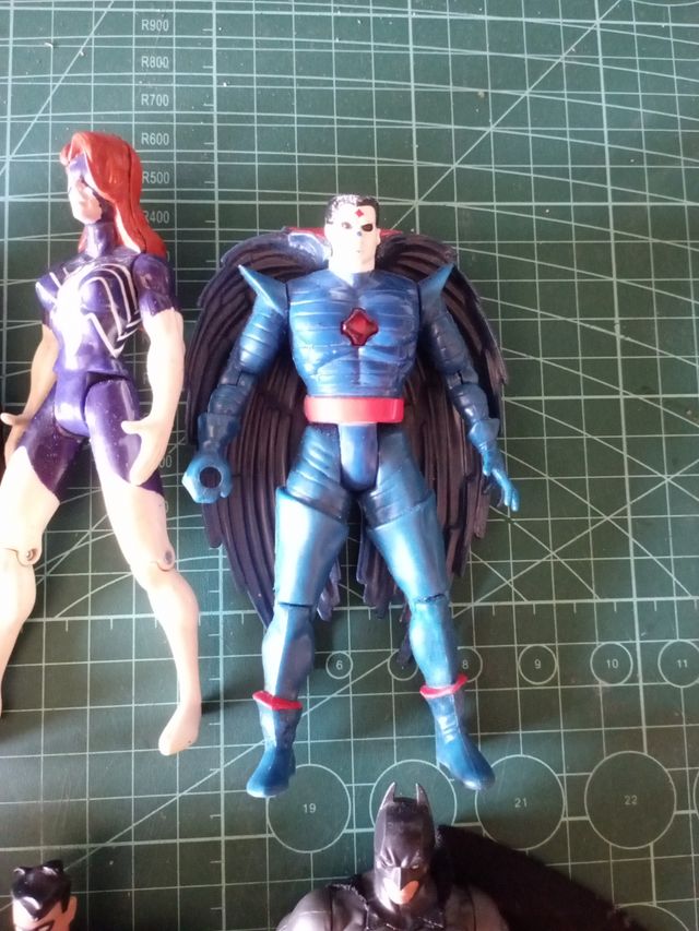 Personaggi classici dei supereroi Marvel e DC