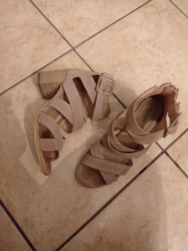 Sandalo nero giardini