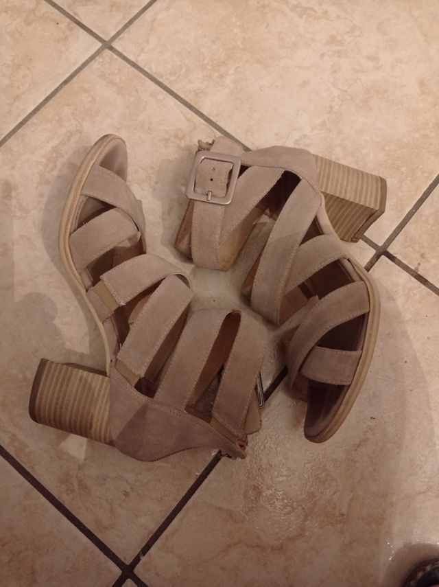 Sandalo nero giardini