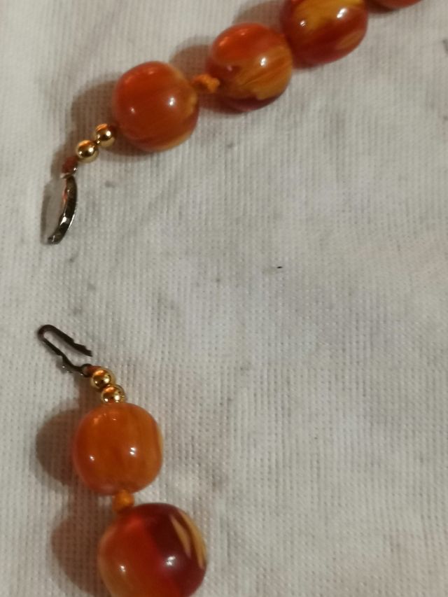 Collana etnica in Bachelite a ciliegia