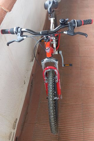 Bicicleta grande semi Nueva por solo 120€.