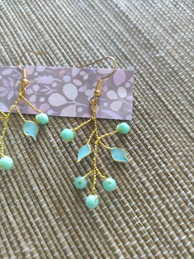 Pendientes de cristal y esmalte