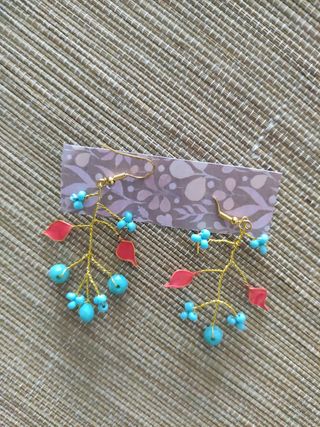 Pendientes de cristal y esmalte