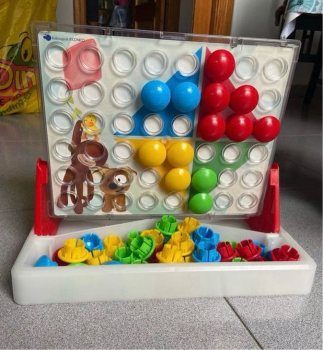 Juego de mesa familiar.