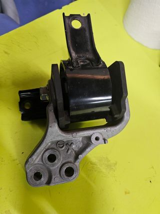 Soporte motor mitsubishi asx 2018