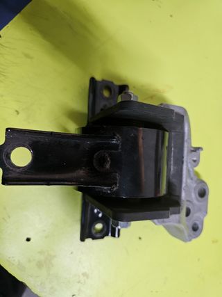 Soporte motor mitsubishi asx 2018