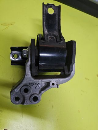 Soporte motor mitsubishi asx 2018
