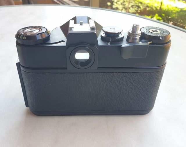 Unico .. Zenit EM + Helios 44M