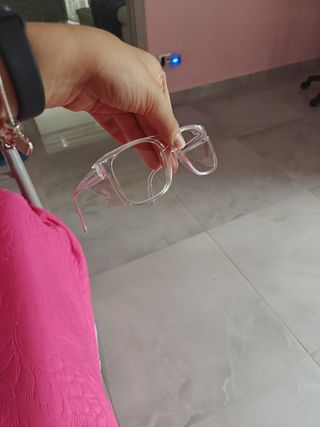 Occhiali trasparenti 
