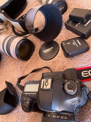 Cámara Canon 5D Mark III con 2 objetivos
