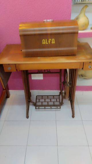 Maquina de coser antiguos