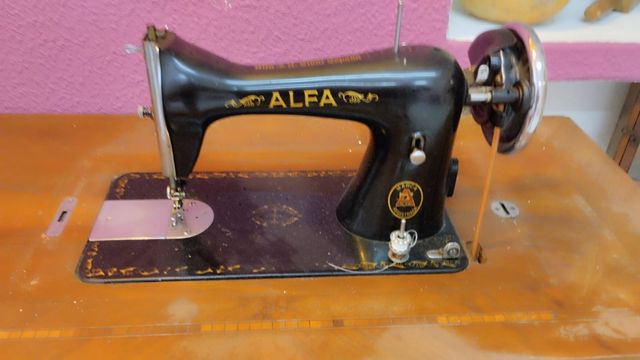 Maquina de coser antiguos